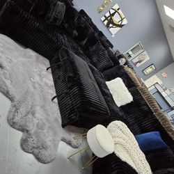 ✨️XL Sectional Sofas✨️ Furniture Queen Bedrooms, Dining Avail