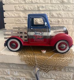 Patriotic Metal Truck Decor with Lights