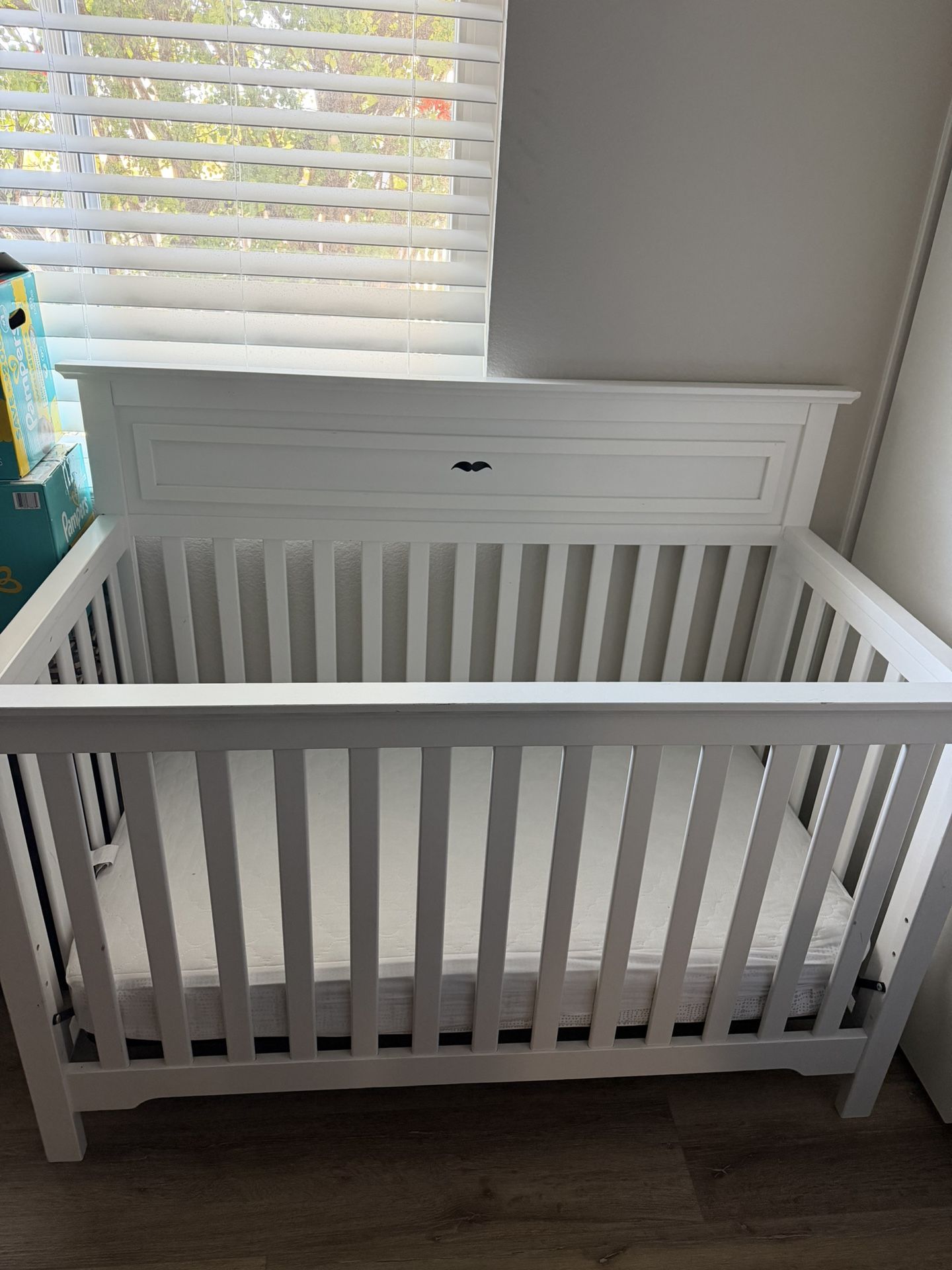 Infant Baby Crib W/Mattress
