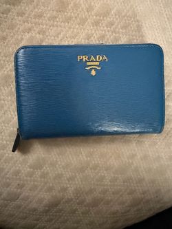 Vintage Prada Cobalto Vitello Move Leather Lampo Wallet