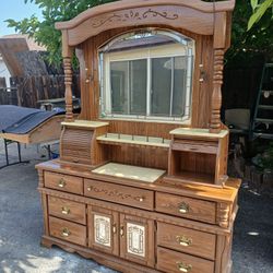 Dresser And Mirror 
