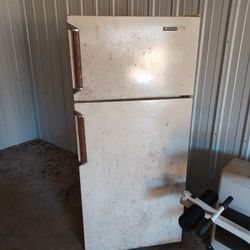 Westinghouse Frost-free Refrigerator Read Below