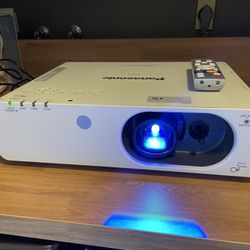 Panasonic HDMI Video Projector 3500 Lumens 