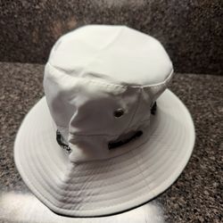 White Woman’s Sport Bucket Hat 