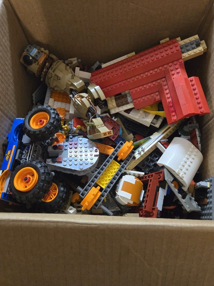 12.2lbs Of Lego Bulk With Possible Sets 