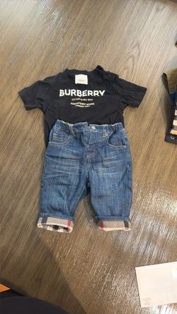 Burberry Boy Set Pants And T Shirts 6 Months