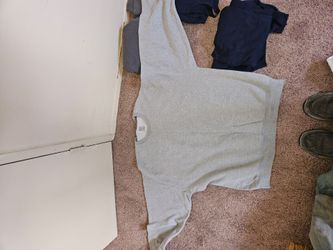 5 2x sweatshirts New