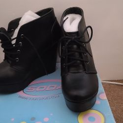 New Size 6 BOOT Wedges WOMEN SHOES