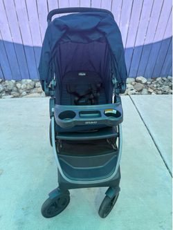 Chicco Bravo 3-in-1 Quick-Fold Trio Travel System