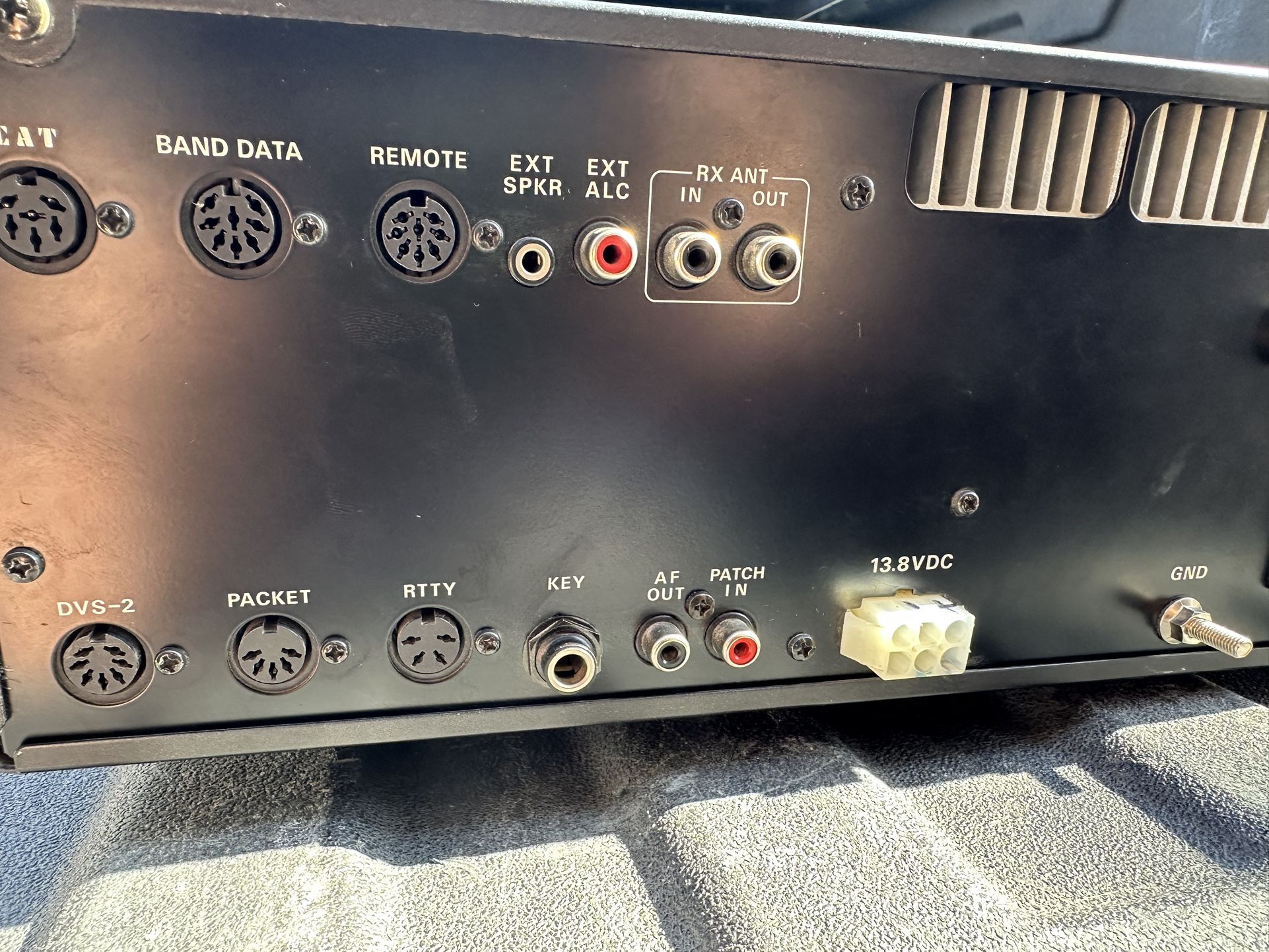 Yeasu Ft 990 Ham Radio