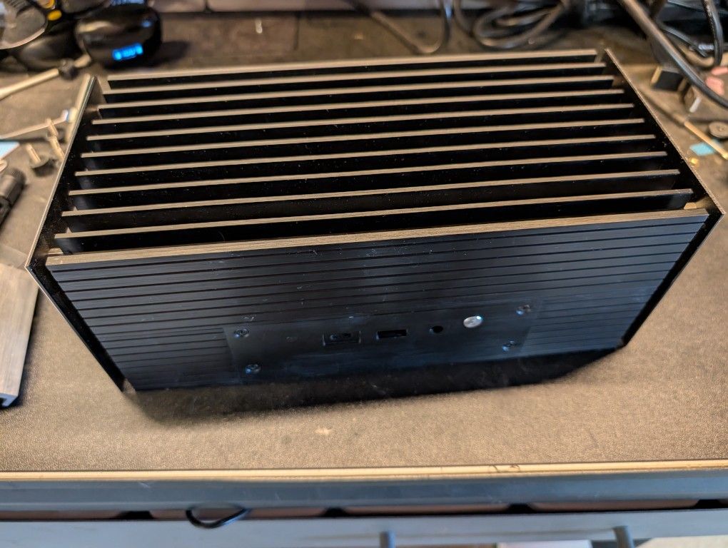 Akasa Turing FX Fanless Case For Intel NUC