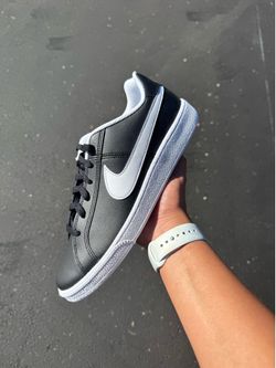Nike Court Royale