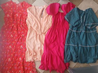 BULK 100 dresses for $150!!