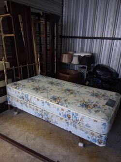 Twin size bed