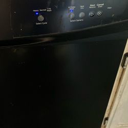 Whirlpool Dishwasher/Black