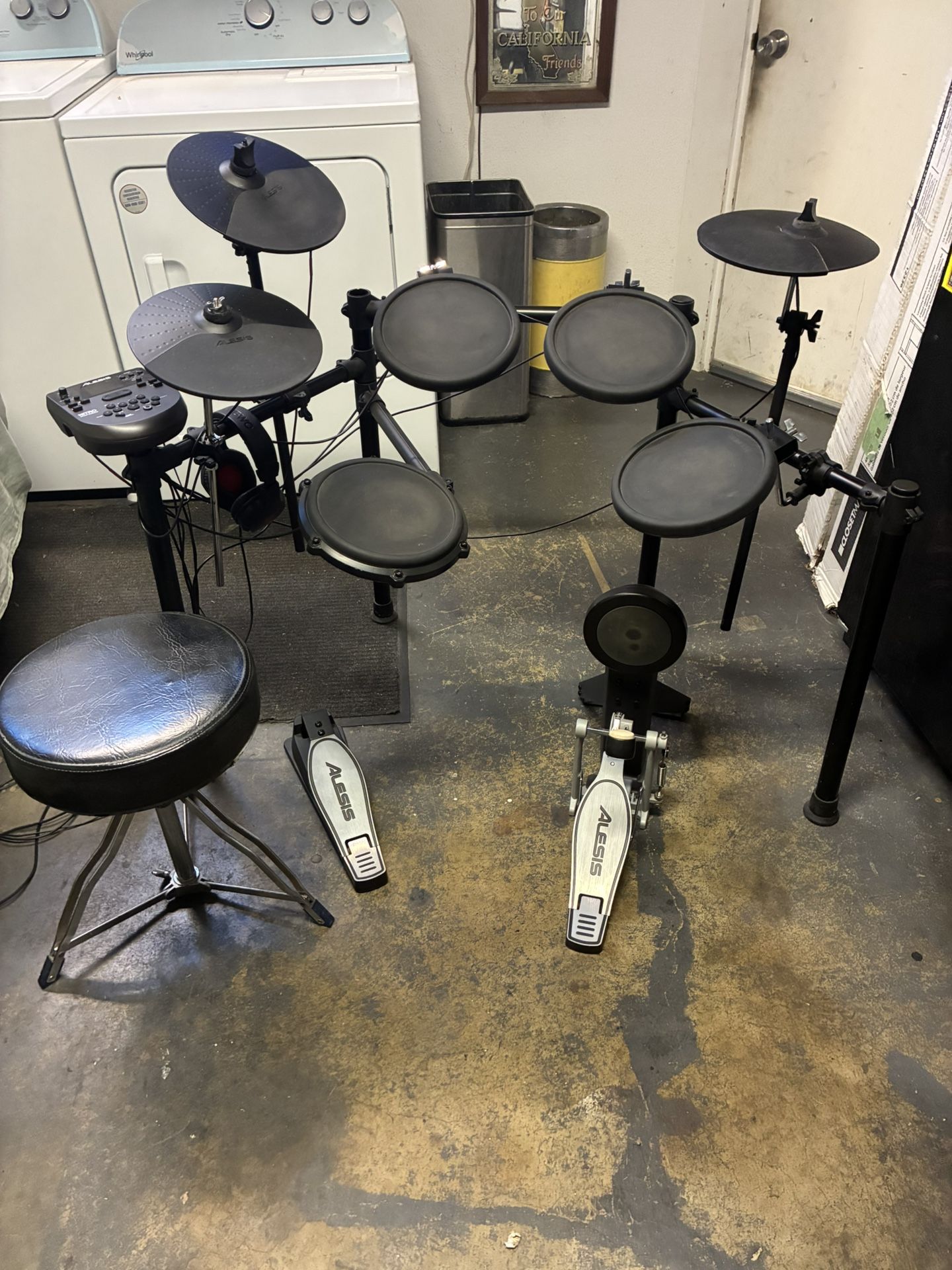 Alesis Drum Set
