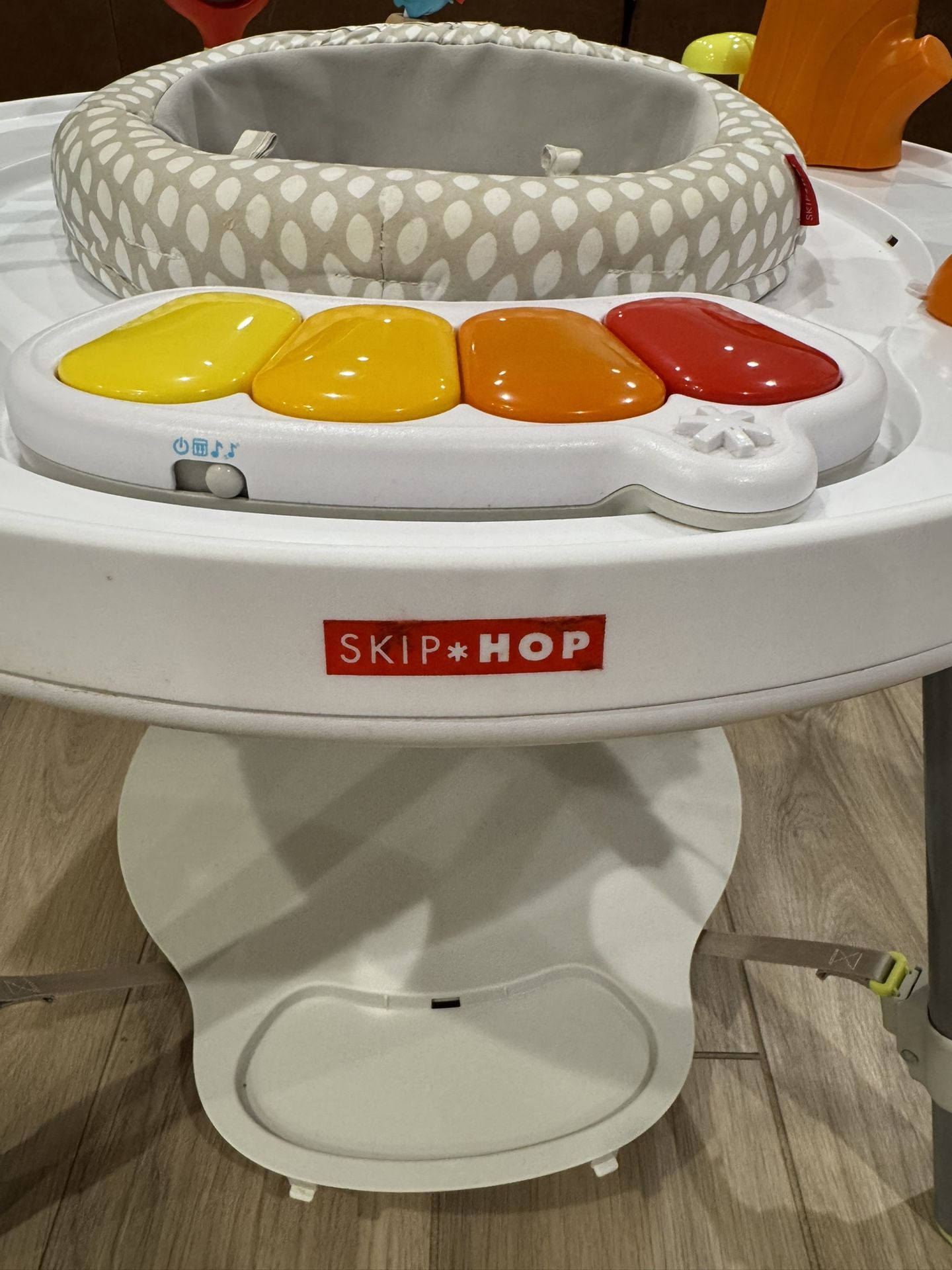 Skip Hop Activity Center
