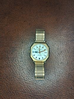 Caravelle automatic Men's gold watch