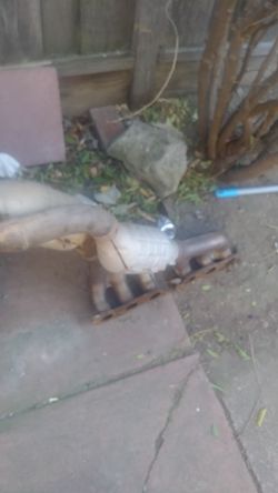 Lexus is300 stock headers with cats