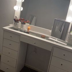 Makeup Vanity