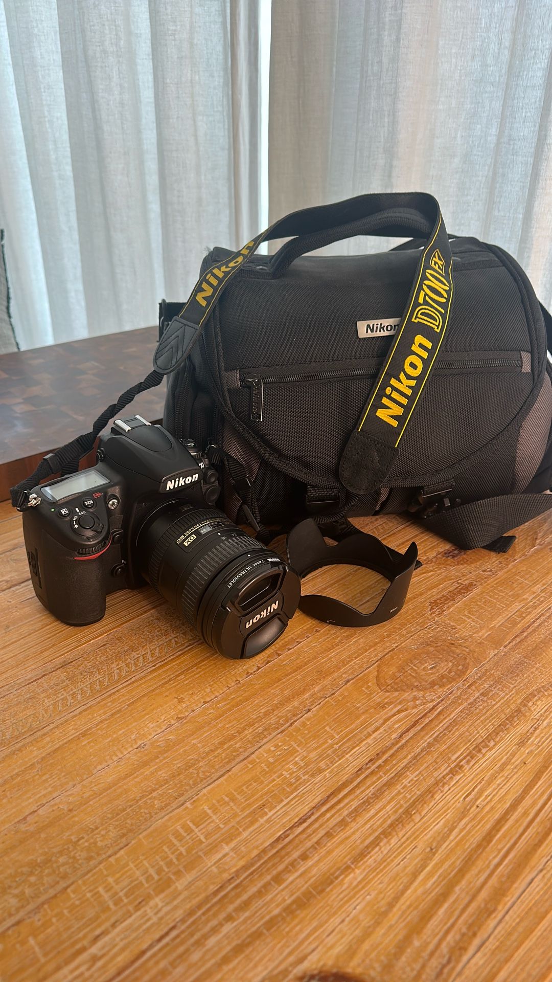 Nikon D700 and Carrying Case