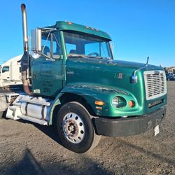 2004 Freightliner FL112 $9500