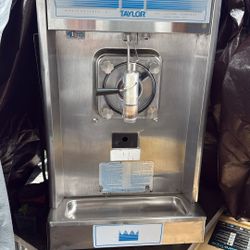 Soft Serve Ice Cream Dispenser