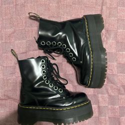 Black Dr. Martens Jadon II platform boots