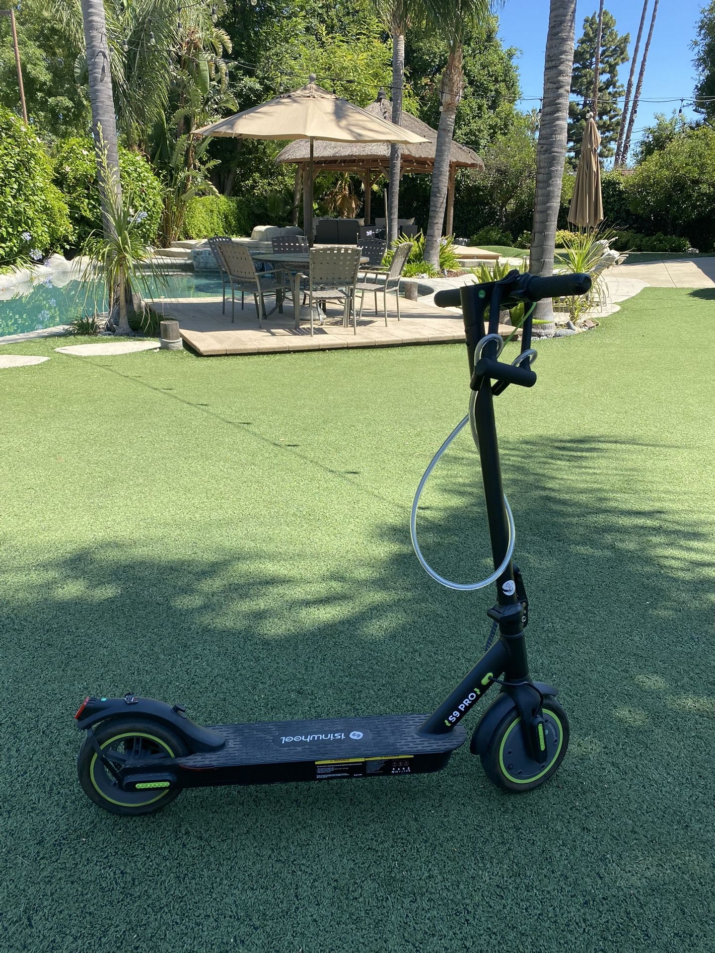 Isinwheel S9 Pro Electric Scooter – Great Condition!