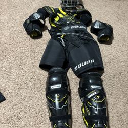 Youth Hockey Pads And Helmet