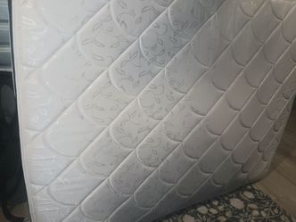 Full size mattress