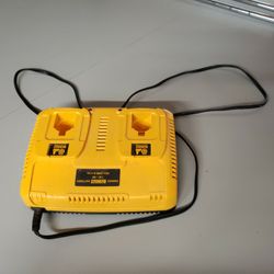 DeWalt Double Charger