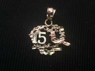 14k solid gold 15 anos pendant