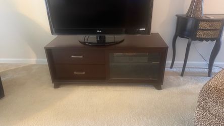 3 TV’s