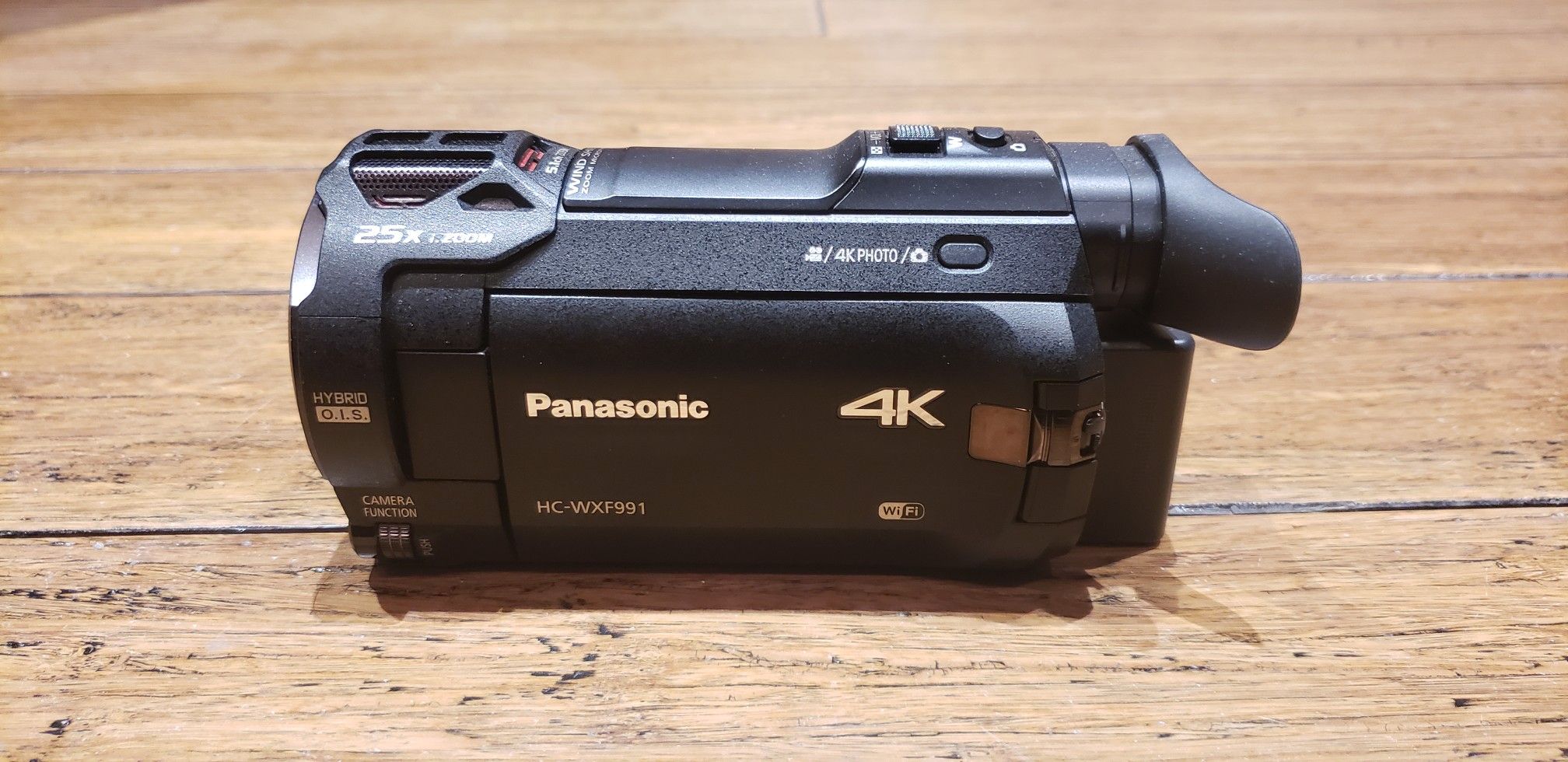 Panasonic HC WXF991 4K camcorder