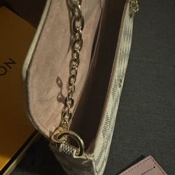Women’s White Checkered Purse 