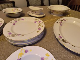Pickard Clover china set