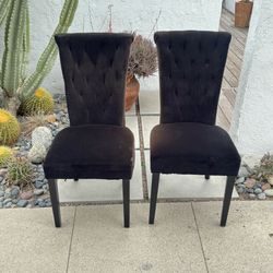 2 x Cushioned Black Velvet Crittenden Tufted Side Dining Chairs (Silver Lake)