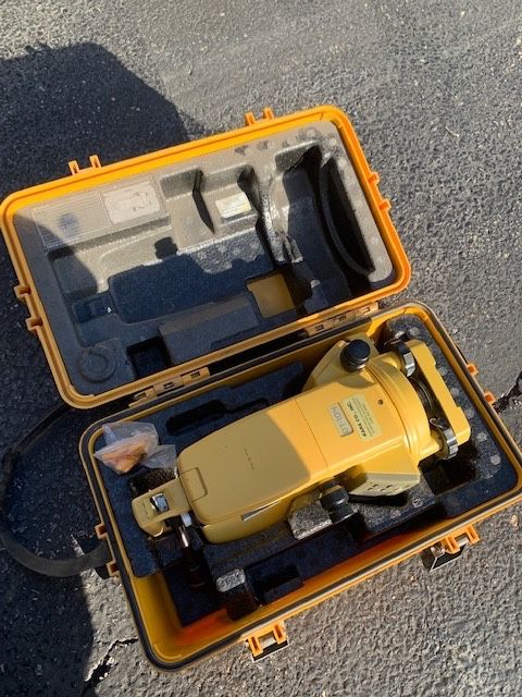 Topcon Surveying Level