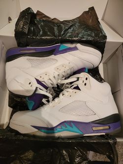Jordan 5 GRAPES size 8