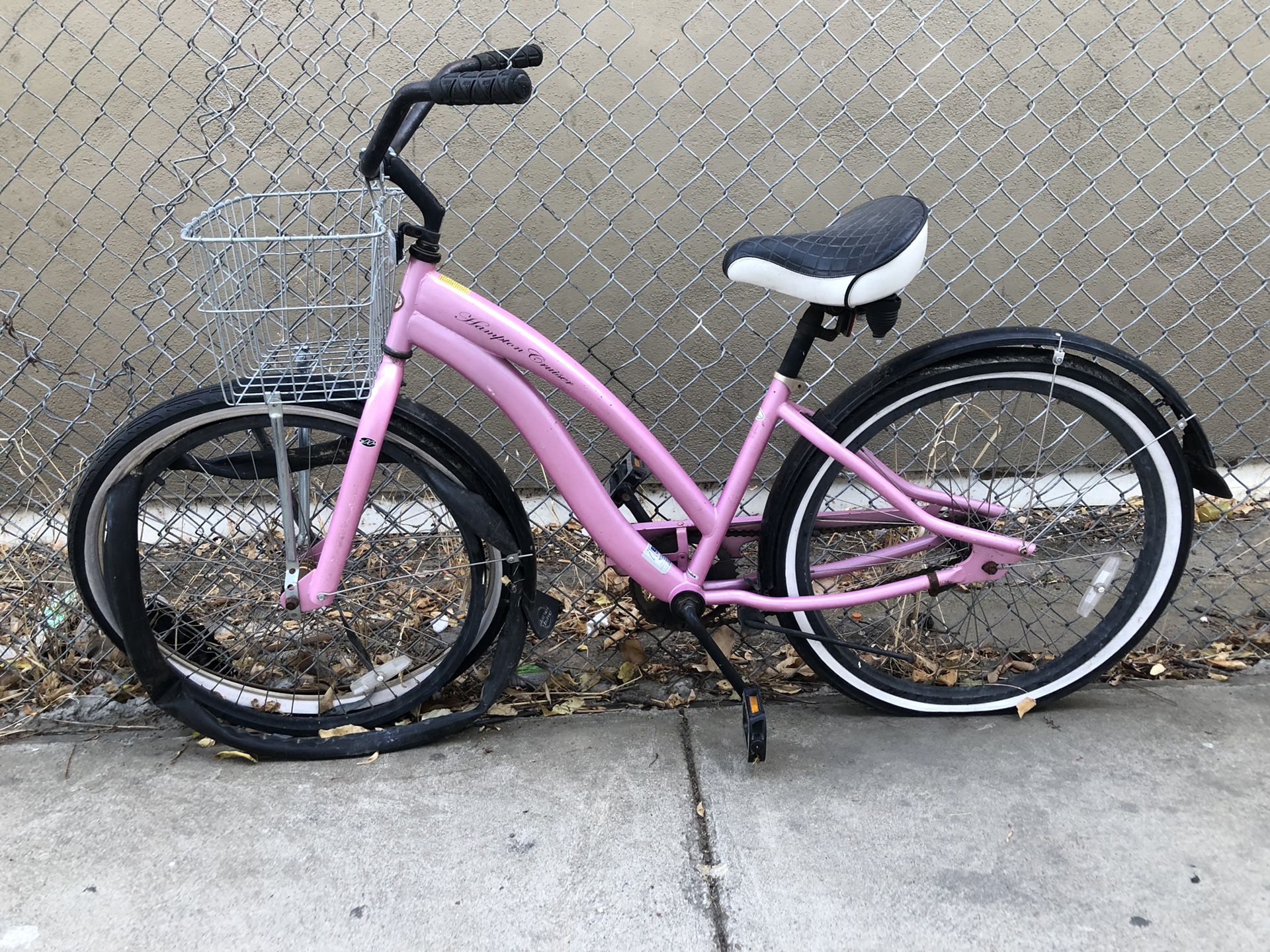 Hampton Cruiser bike