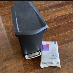 Small Trash Bin And Bags. Brand New 
