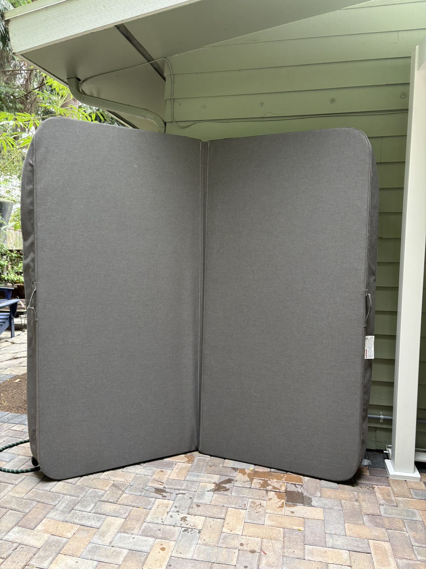 Hot Tub Cover Newish