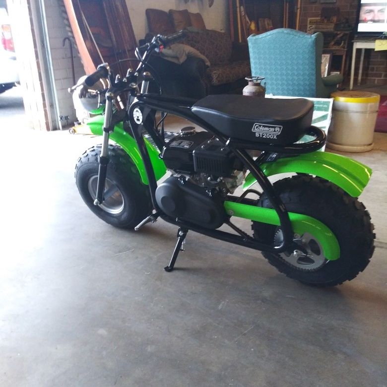 coleman black/green mini bike 196cc - bt200x-gb COLEMAN BT200X MINI BIKE **SALE PENDING** for Sale in Hickory, NC