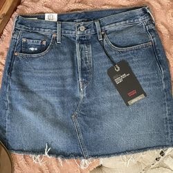 Levi’s High Rise Deconstructed Skirt 