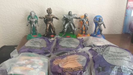 Dragon ball z burgerking statues (in package)