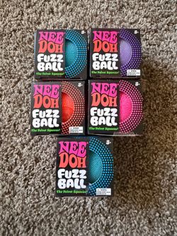 Fuzz ball Needoh