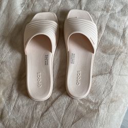 Crocs Cream Sliders Size 8