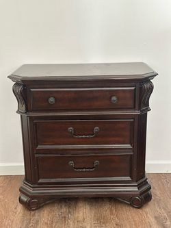 Bedroom set