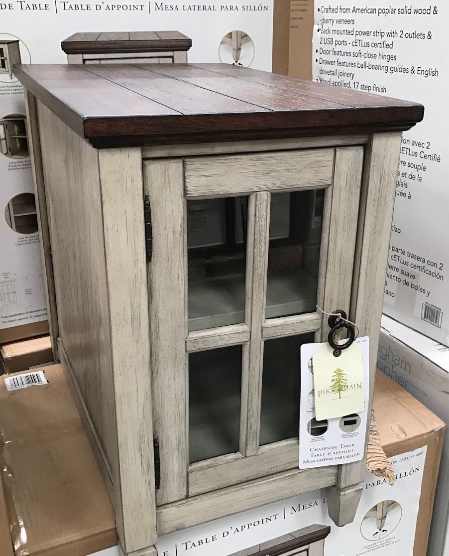 PIKE & MAIN CHAIRSIDE TABLE with power hub